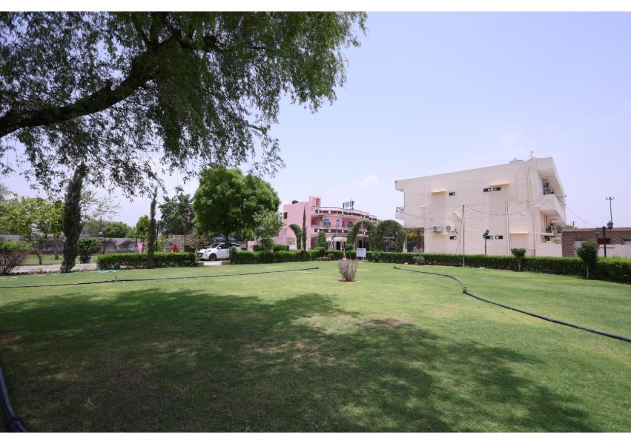 Goyal Bhawan 호텔 Khātu 외부 사진